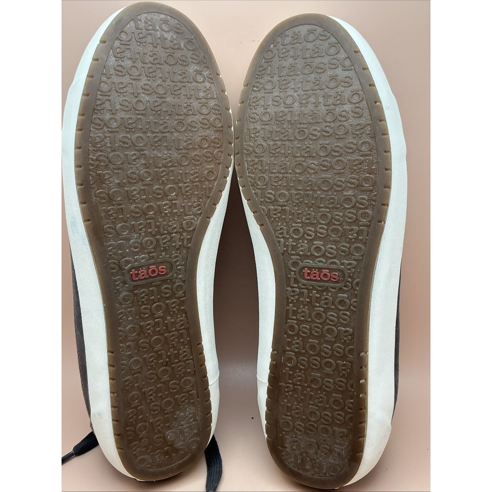 NWT Taos Moc Star 2 Graphite Distressed Canvas Lace-Up Sneakers Women's 8.5 - Picture 8 of 11